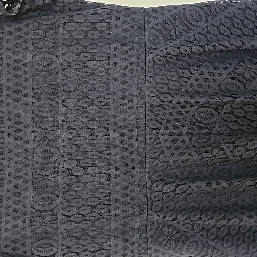 Woman's dress - Picture 6 of 10